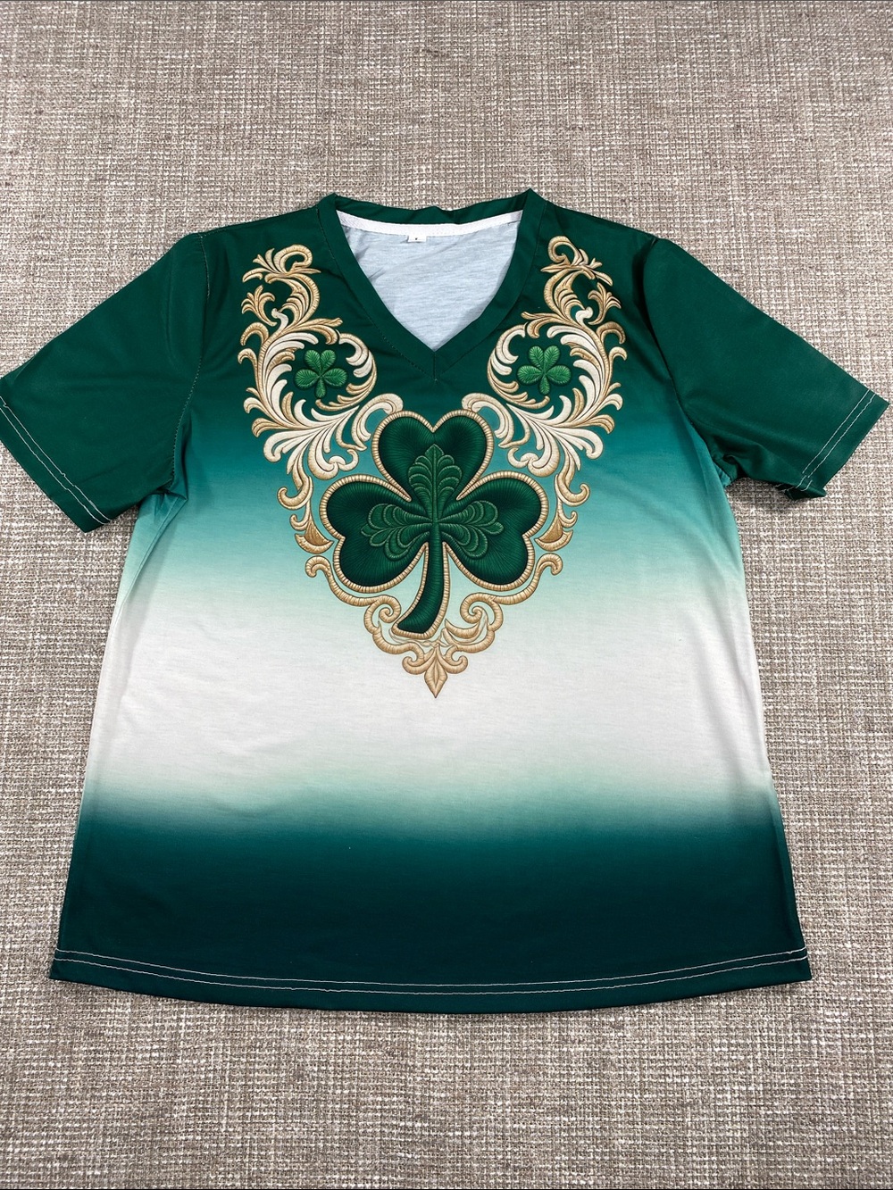 Women’s large clover green shirt Saint Patrick’s Day gold festive 4 the holiday
